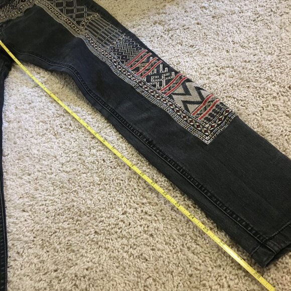Urban Outfitters BDG Tribal Embroidered Gray-Black Mid Rise Twig Ankle Jeans - Picture 11 of 13